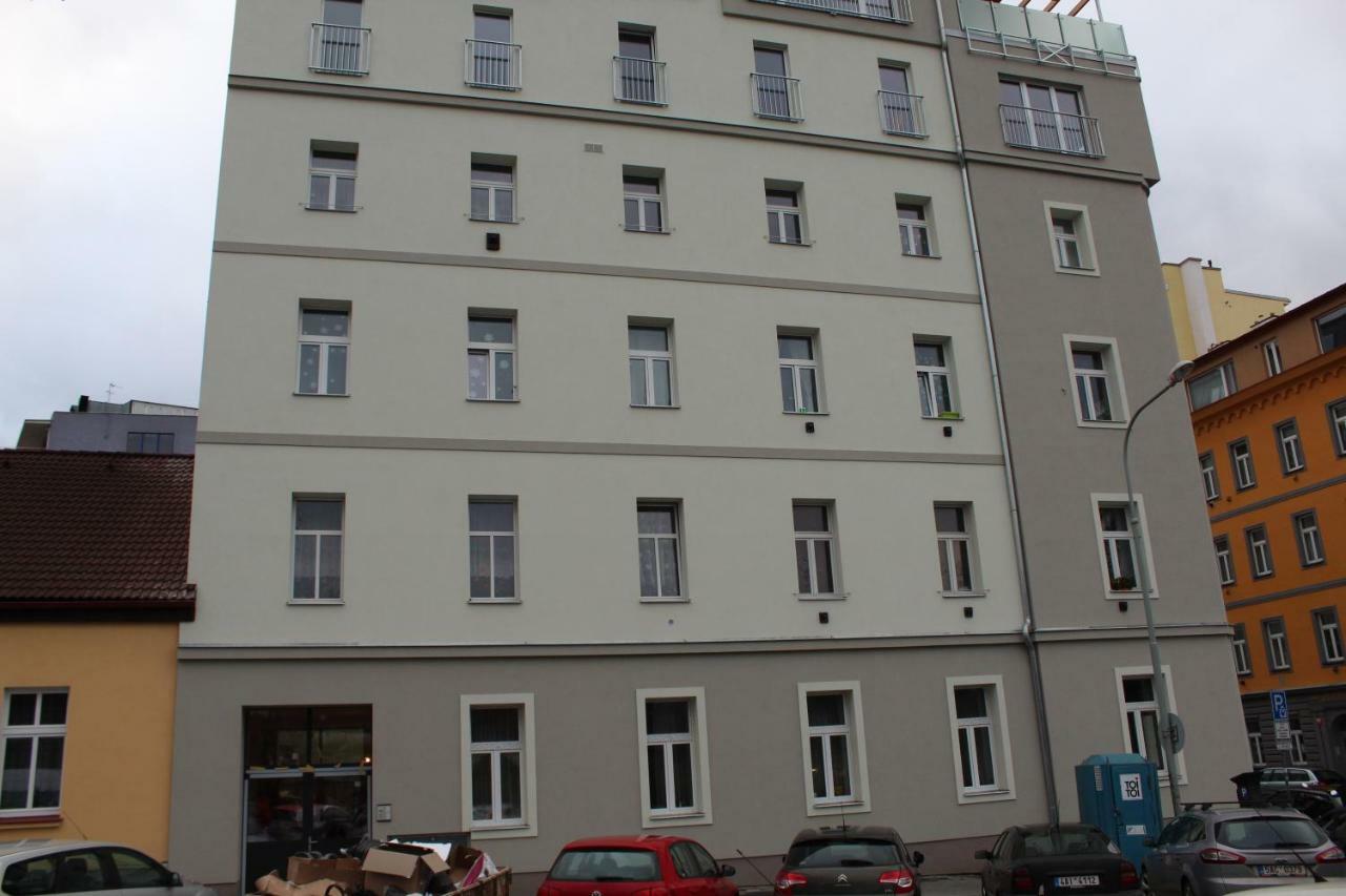 Kotlaska 417/20 Apartment Prag